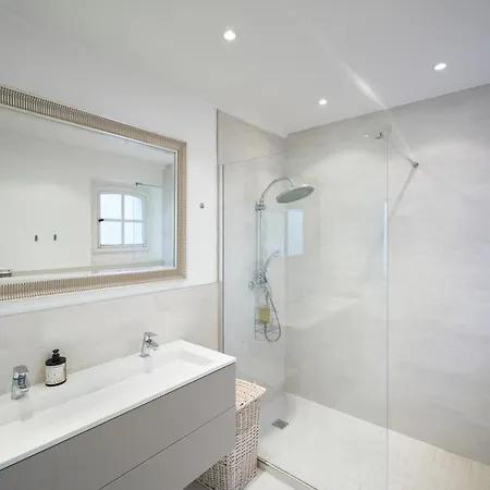 Seasons Suite Antibes Centre 아파트 *