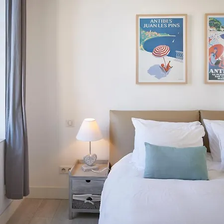 Seasons Suite Antibes Centre 아파트 *
